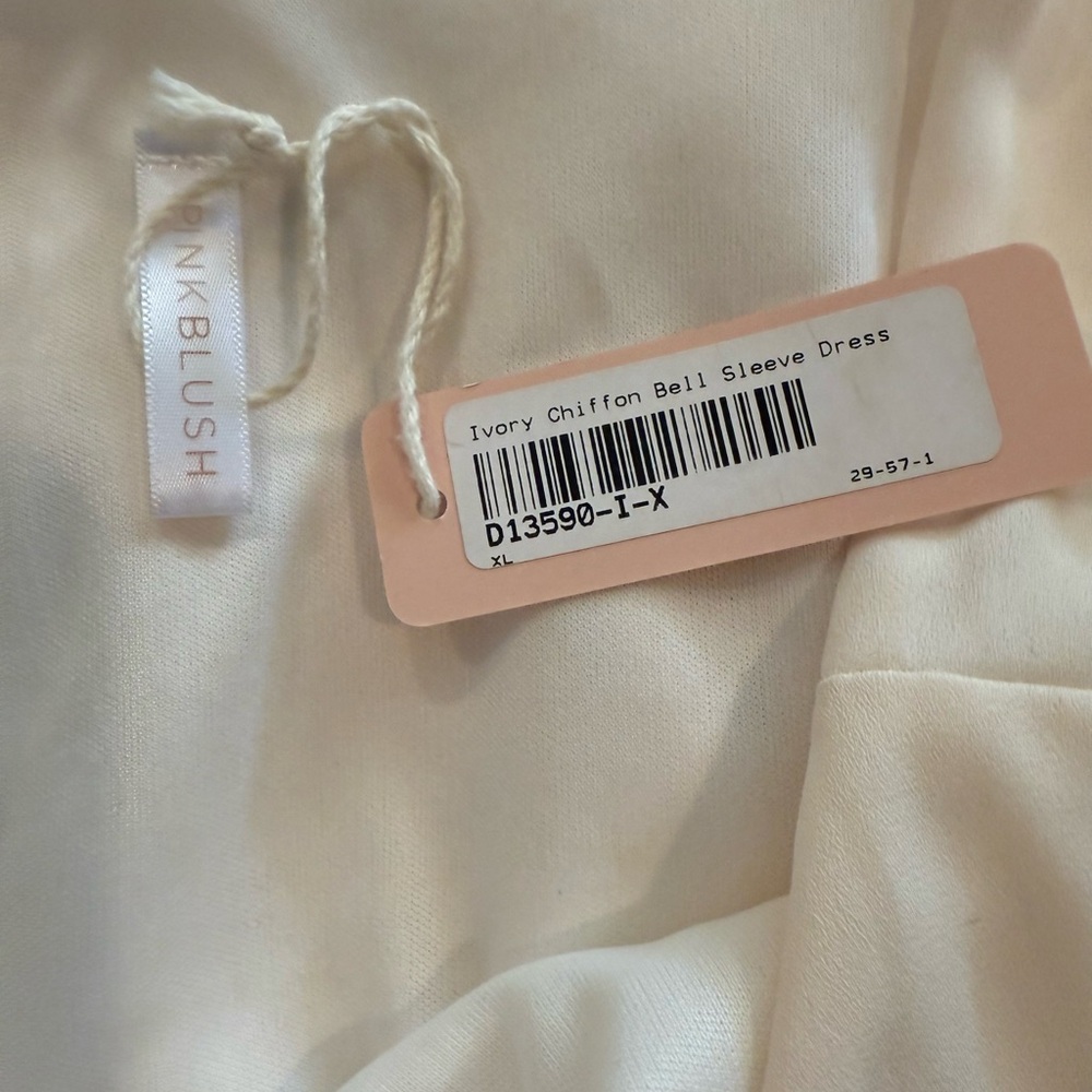 PINK BLUSH Women’s Ivory Chiffon Bell Sleeve Round Neck Dress XL - Picture 3 of 7